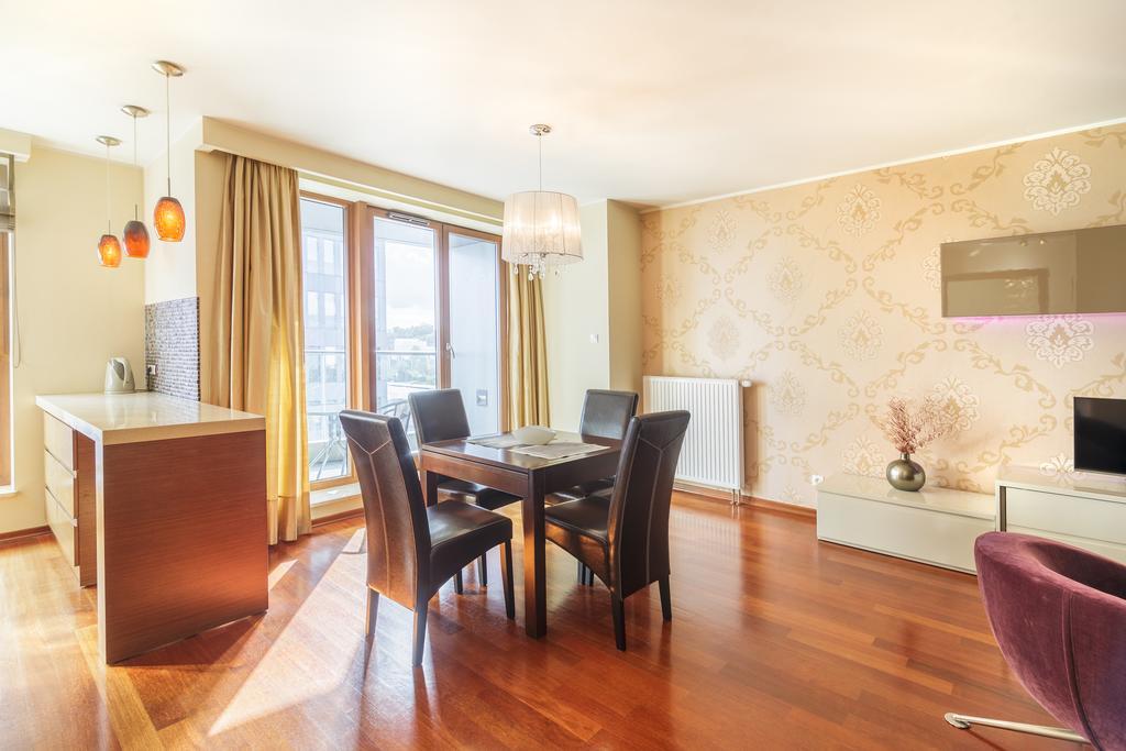 Apartament Sea Towers กดิเนีย ภายนอก รูปภาพ