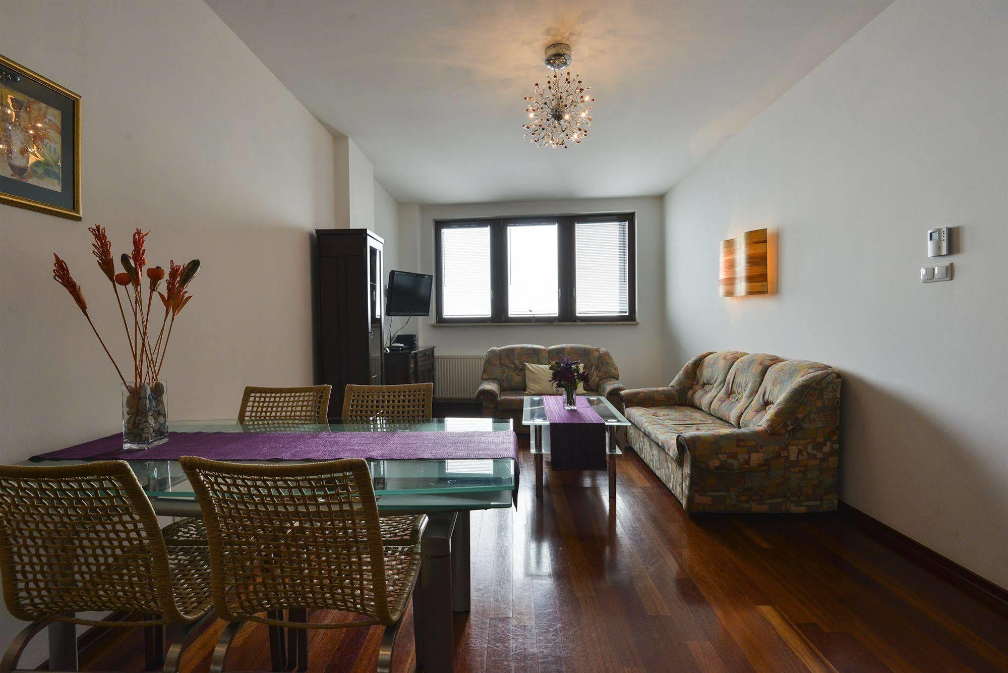 Apartament Sea Towers กดิเนีย ภายนอก รูปภาพ