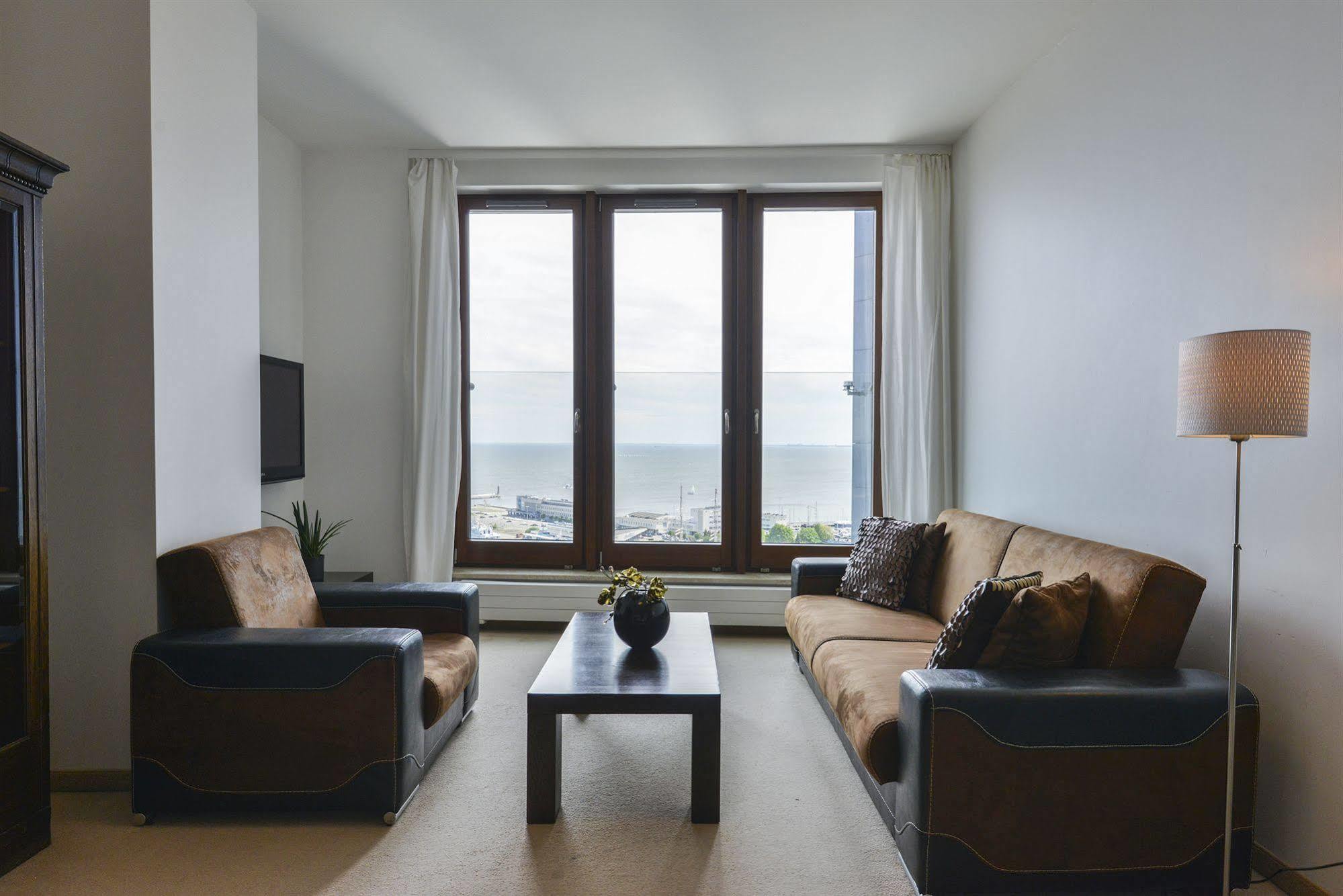 Apartament Sea Towers กดิเนีย ภายนอก รูปภาพ